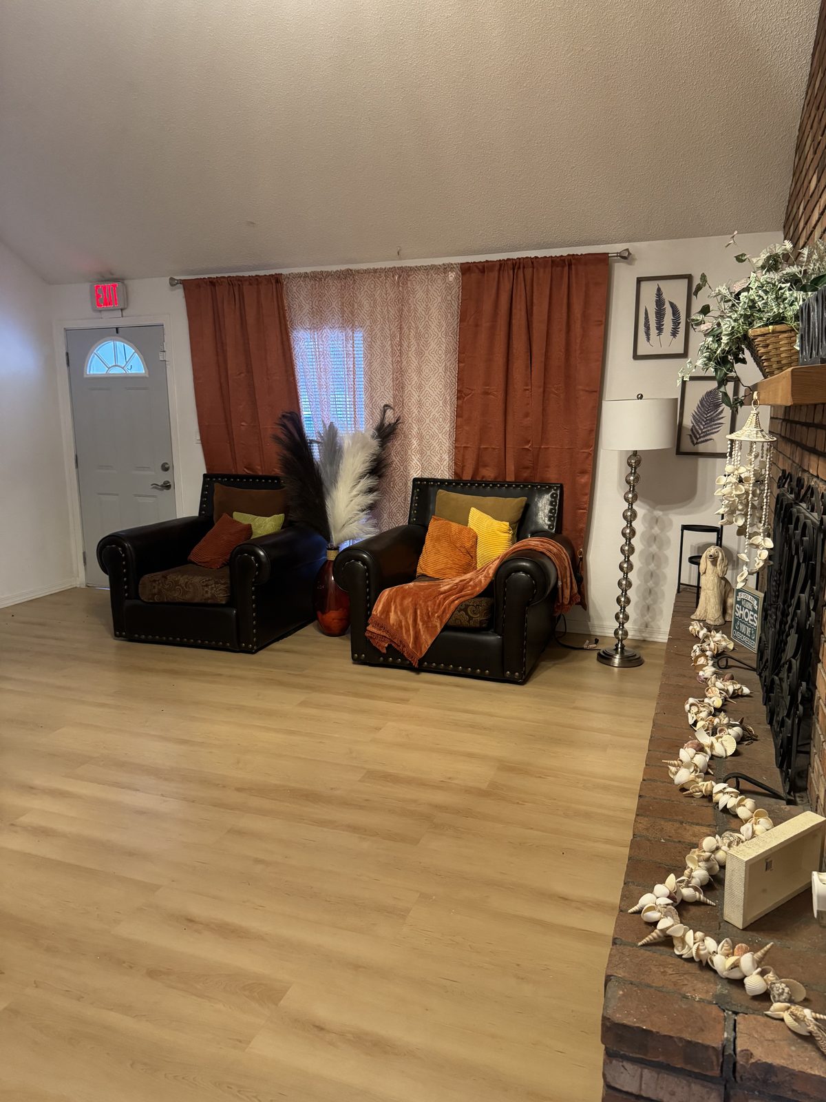 Common area at MACH3 Glendale