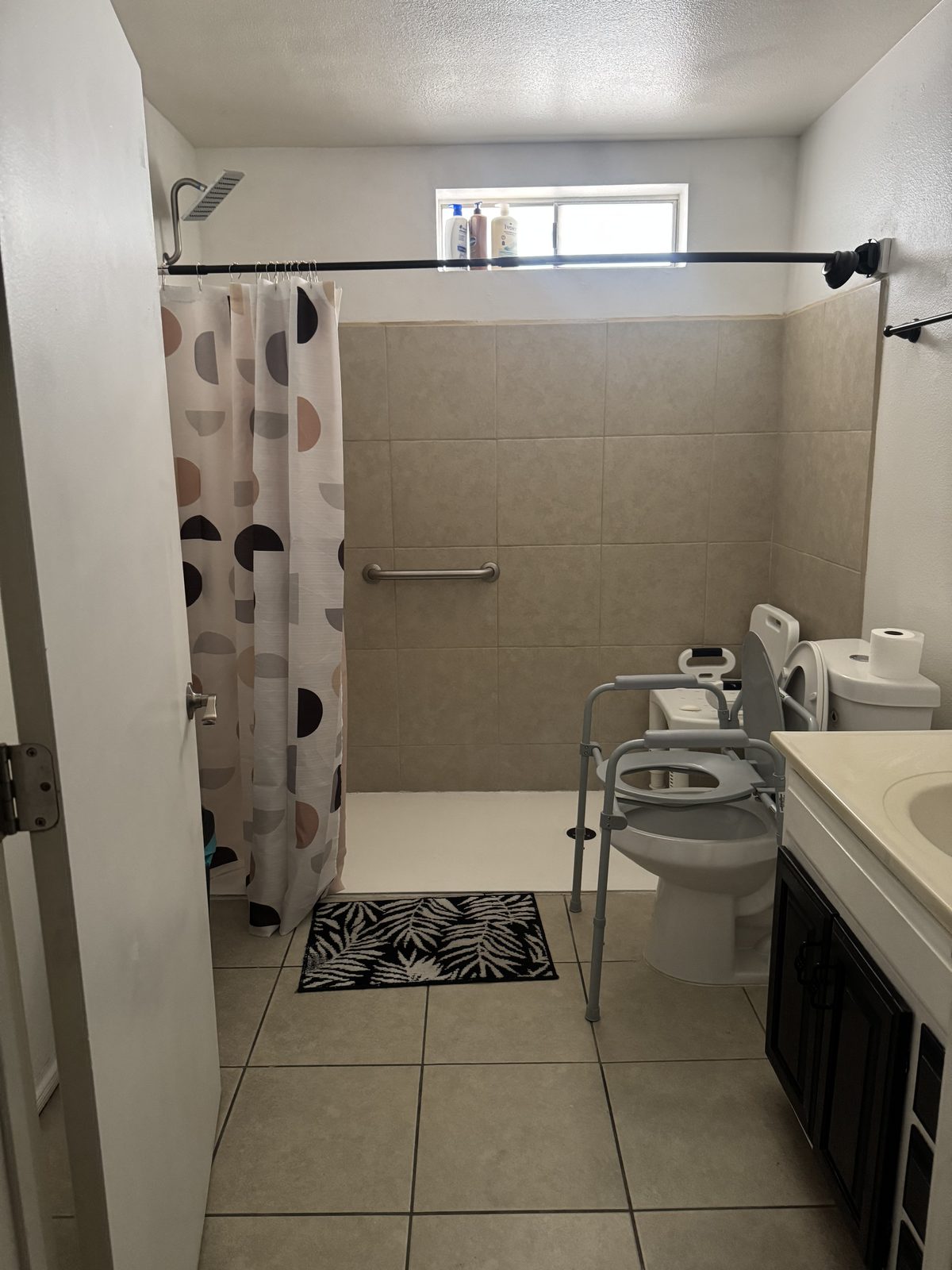 Living space at MACH3 Glendale